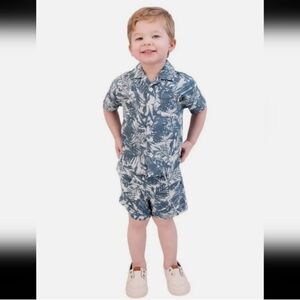 Boys Size 18M DKNY 2-Piece Short Set